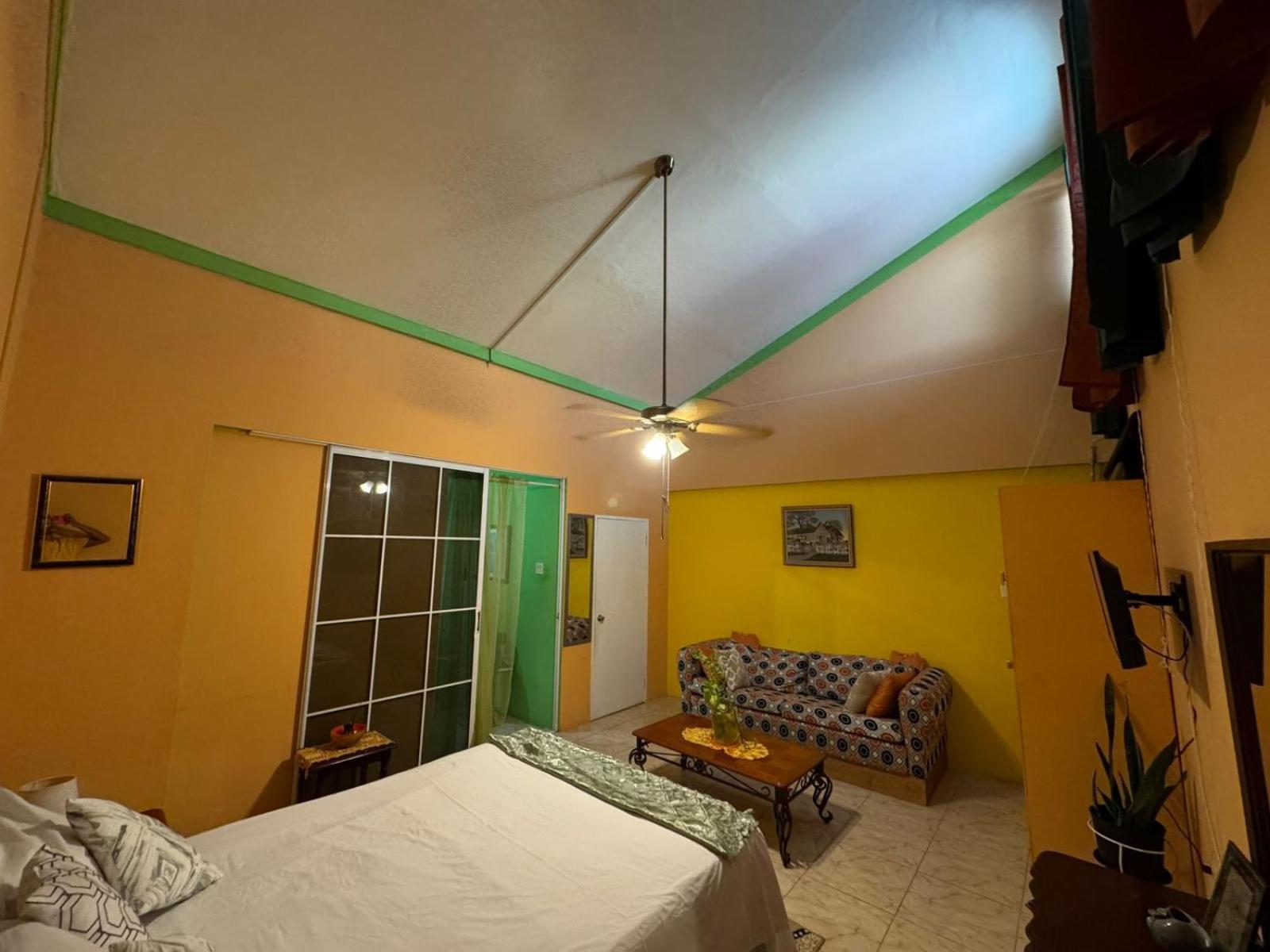 Appartamento Shalom 2, Manor Park *